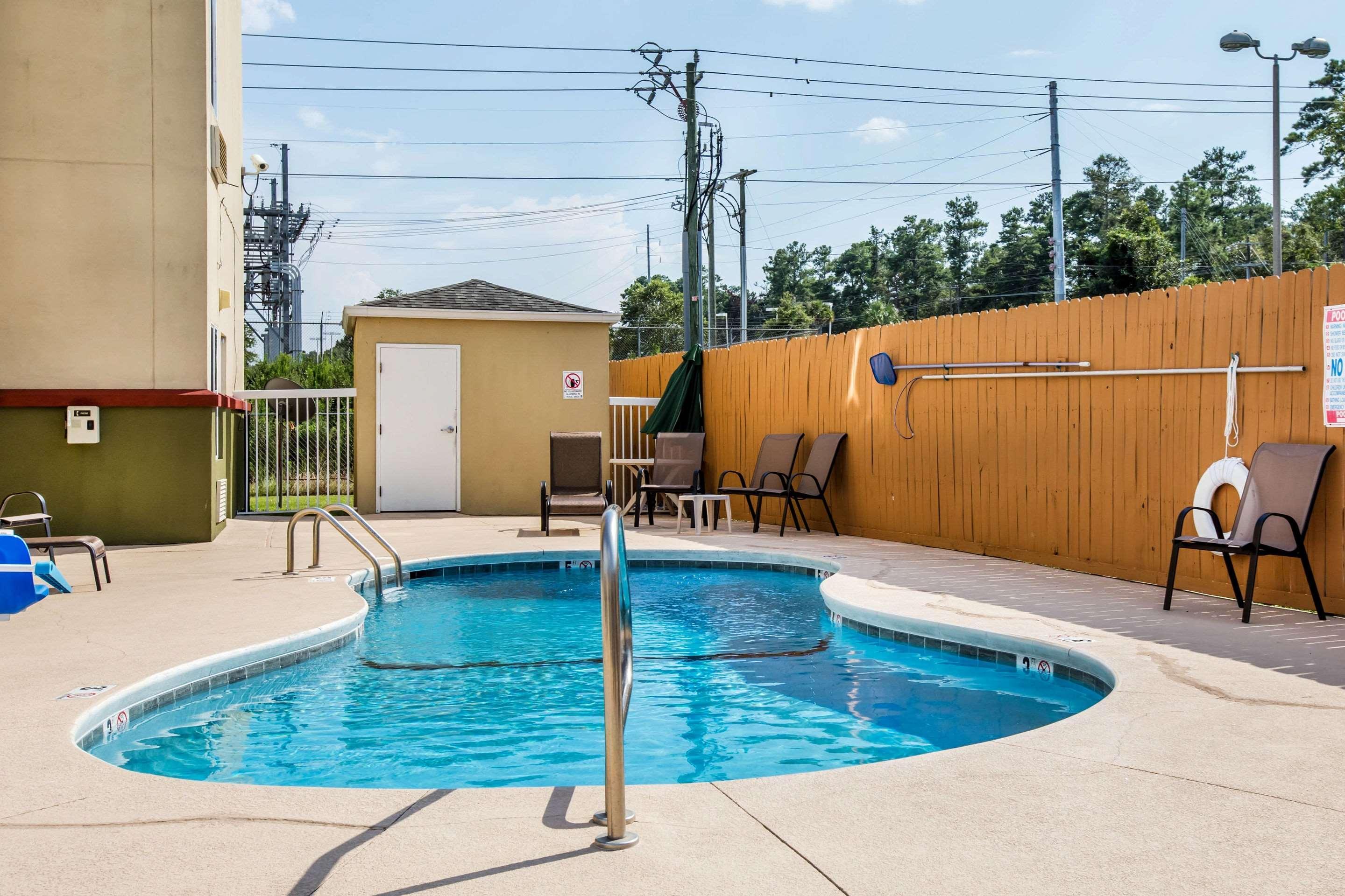 Econo Lodge Valdosta Exterior photo