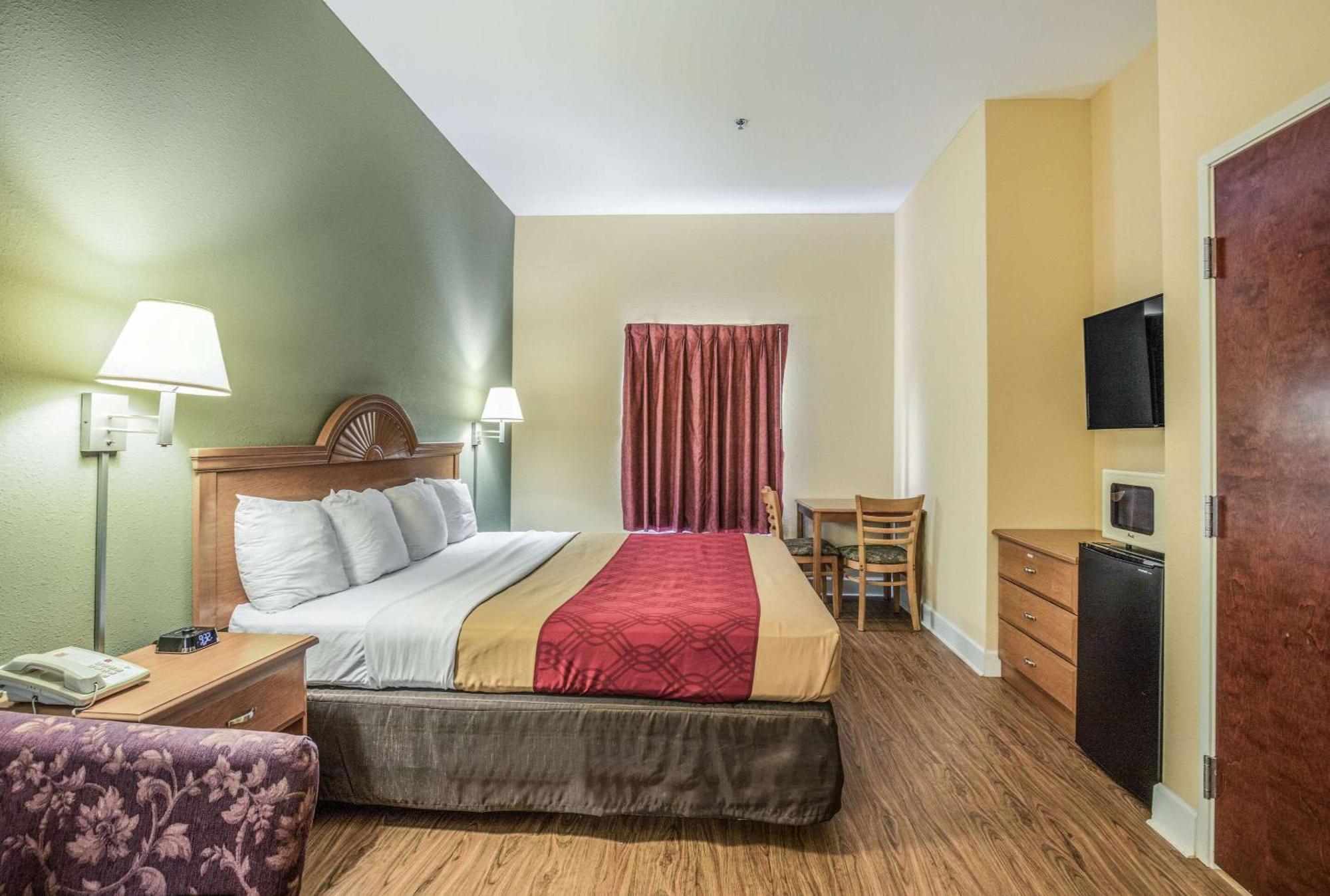 Econo Lodge Valdosta Room photo
